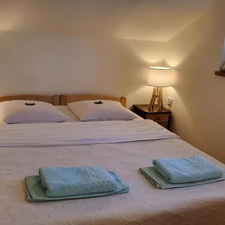Aven'a Goscinne Z Basenem Habitación en casa particular Darłowo