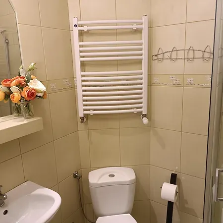 Aven'a Goscinne Z Basenem Habitación en casa particular